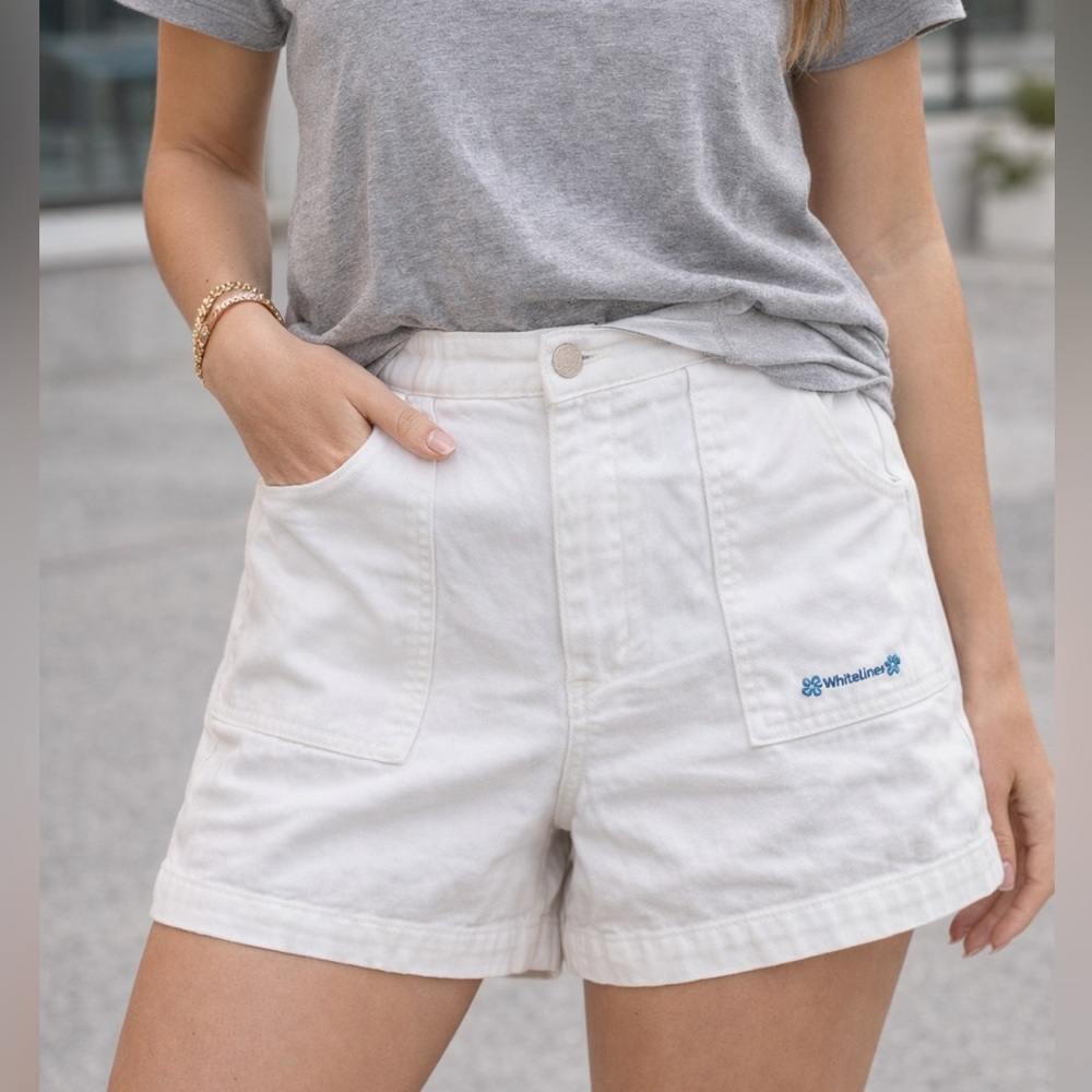 Vintage‎ 90s White Cotton Whitelies Shorts zip up